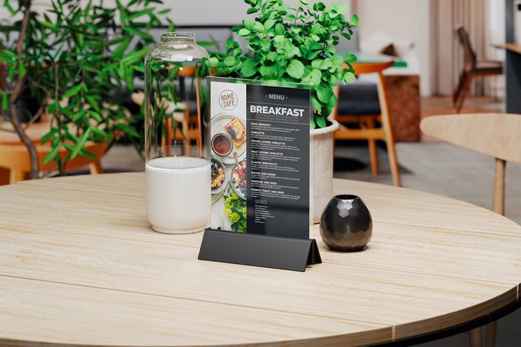 Set Of Different Table Sign and Menu Stand Mockup 6款餐厅塑料桌卡木质菜单架立牌设计贴图ps样机素材国外设计模板